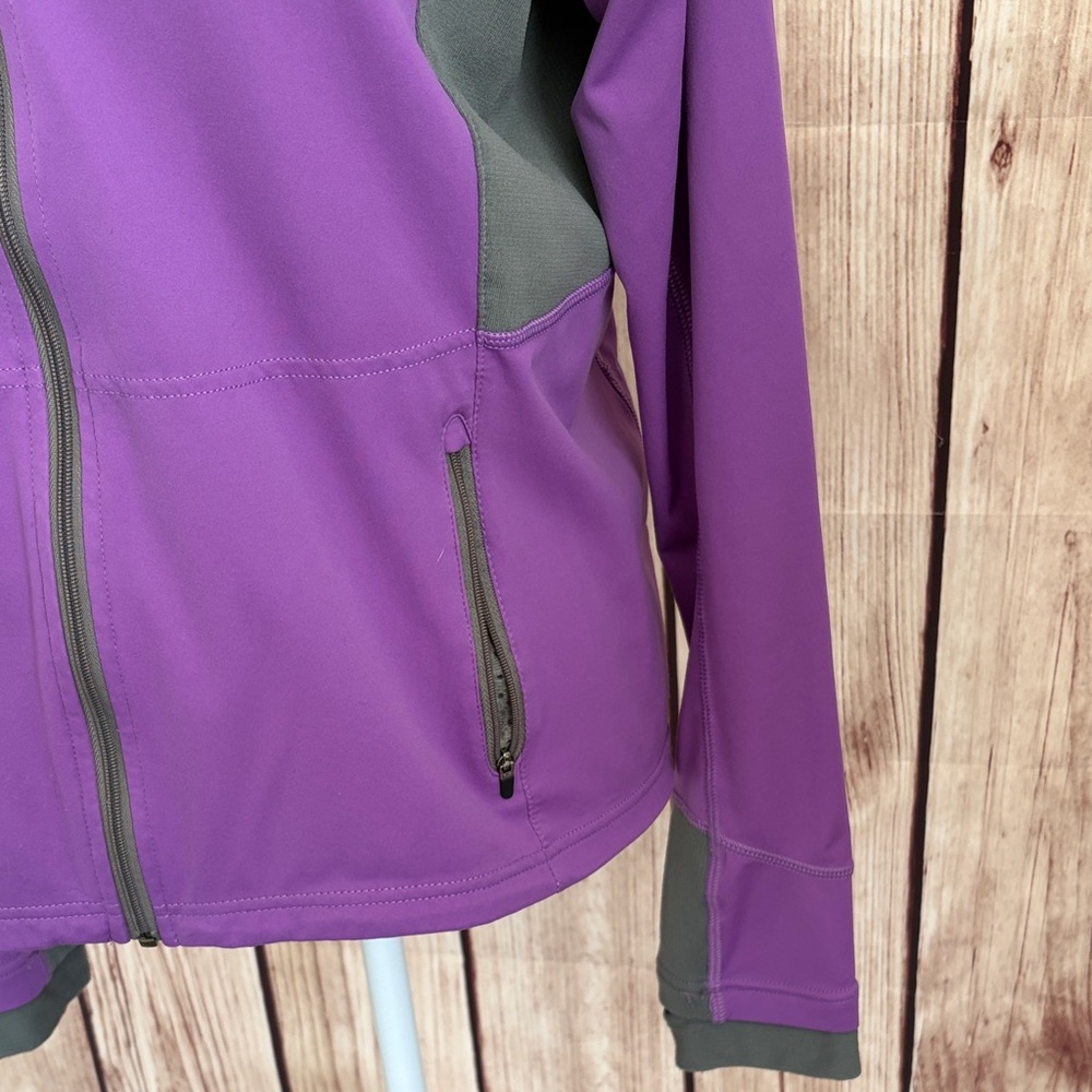 Patagonia Women's Polartec Base Layer Purple and Gray Jacket Size medium - Picture 3 of 11